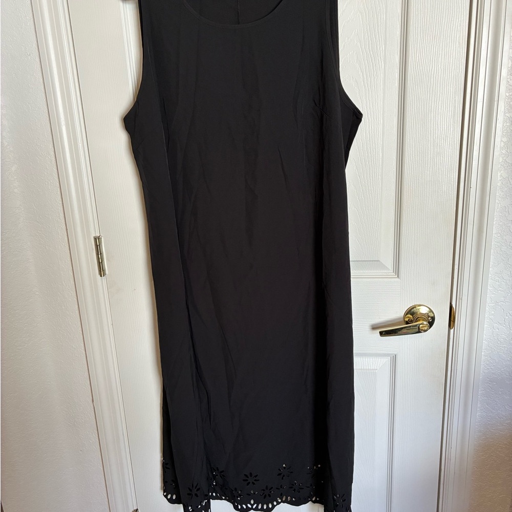SHEIN Black Sleeveless Midi Dress
